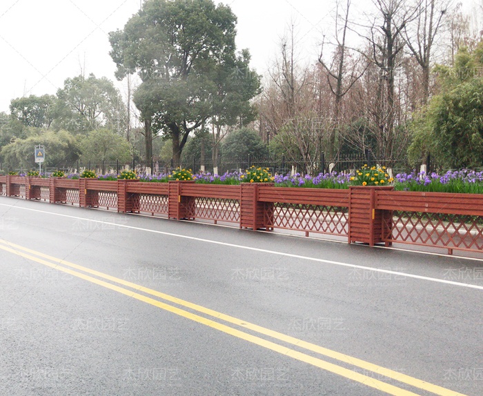 苏州道路隔离花箱这么做！
