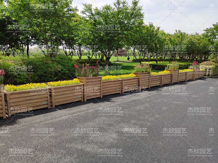 道路隔离长条花箱浙江案例