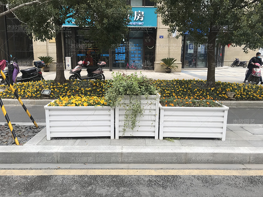 这样的花箱，不需要后期维护！