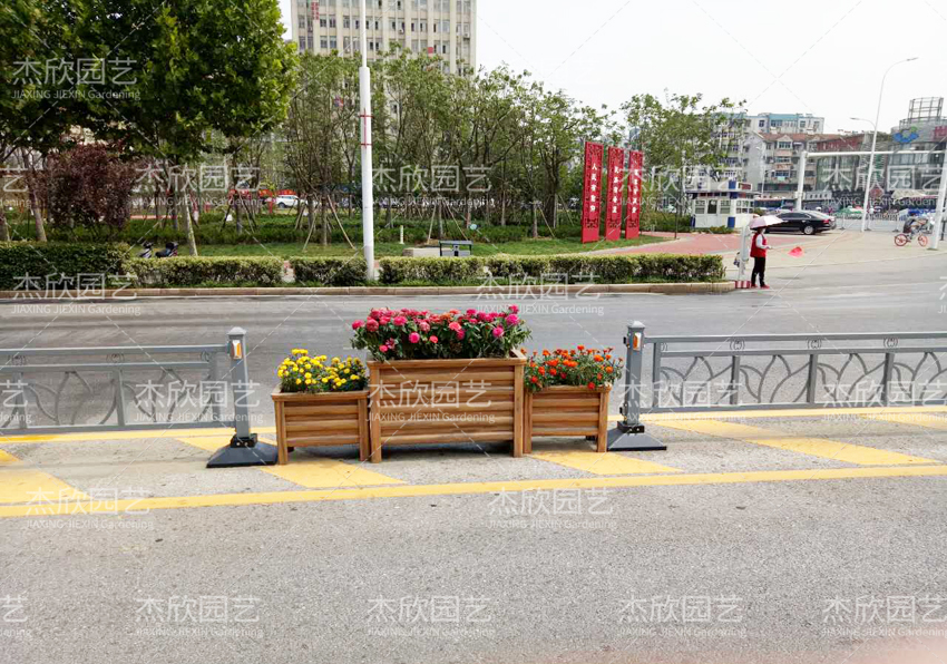 为什么大家都选择护栏花箱？