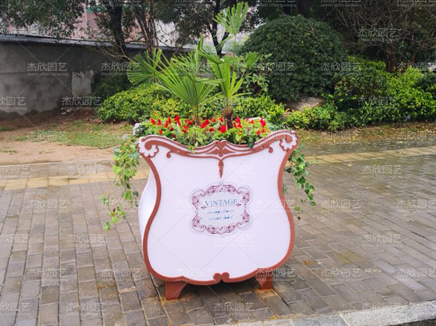 花箱报价与哪些因素有关？