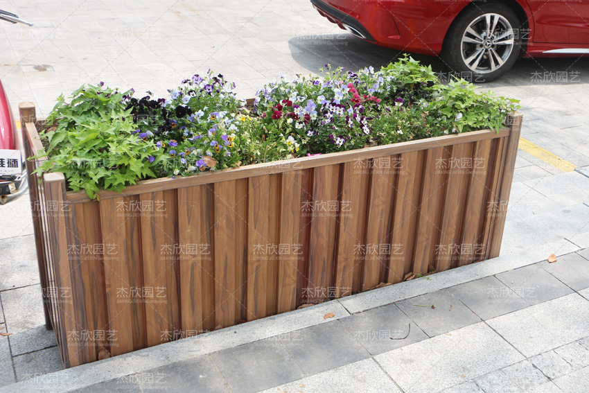 铝合金花箱和防腐木哪个好？