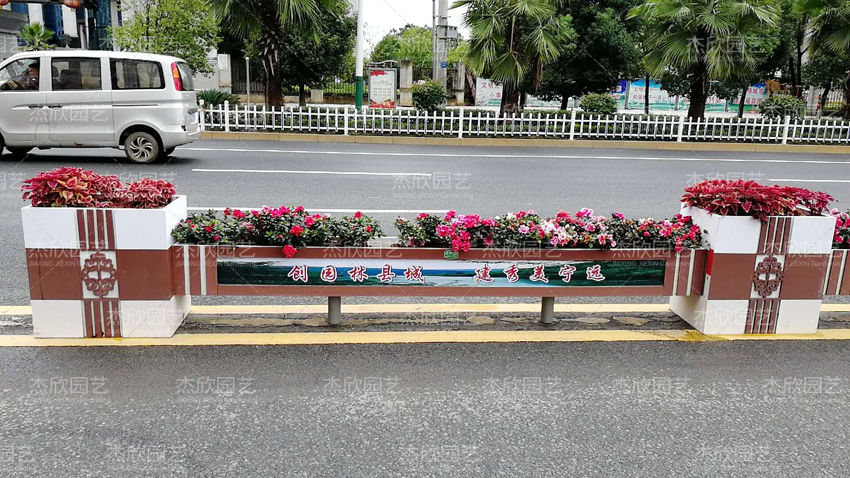 PVC组合花箱有何特点？