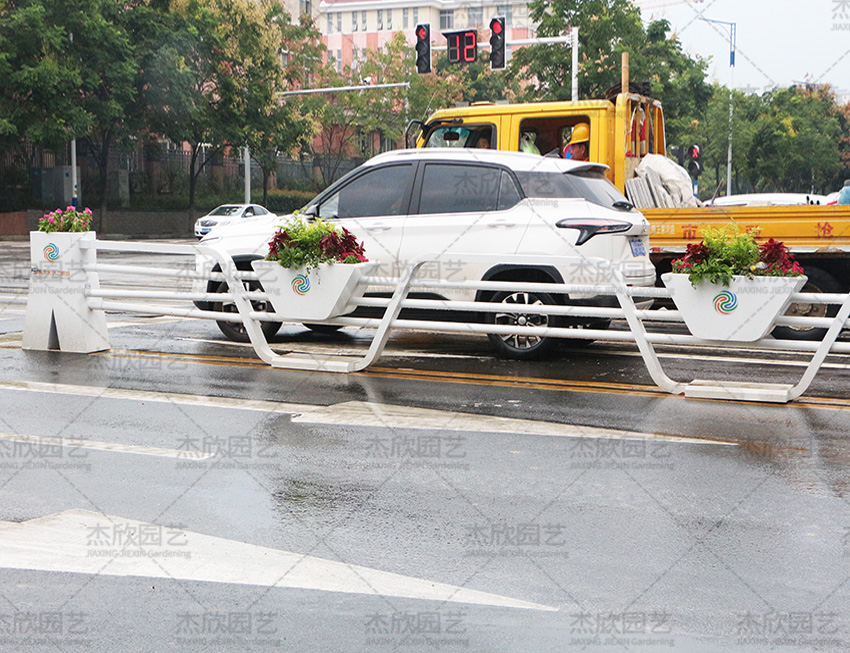 花箱护栏生产厂家如何找到靠谱的？